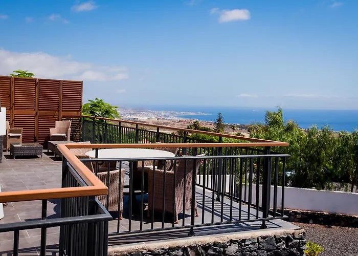 Rosas, Menores, Adeje, Sea View